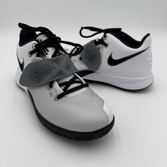 Nike Men's Kyrie Irving Flytrap JBY Basketball Shoes Sneakers Lace Up 9 NWOT